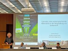 da sinistra Dr. Lucio Parmeggiani e il Dr.Gerhard Kurlemann,